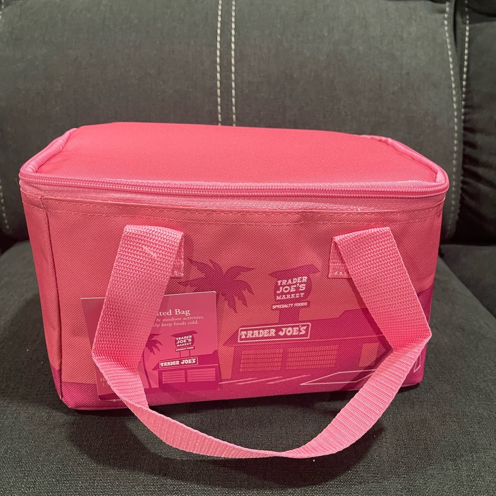 Trader Joe’s Mini Insulated bag 💼,New with Tag
